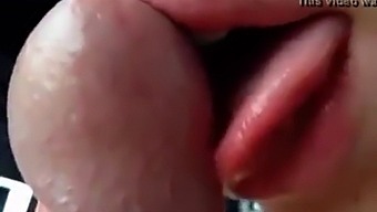 Indian Girl Gives Friendly Blowjob To Friend