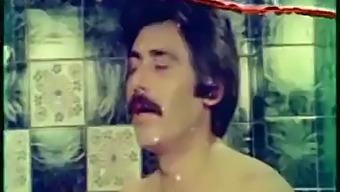 Turkish Couple Gets Kinky With Big Boobs And Kissing
