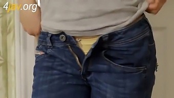 Friendly Fuck With A Korean Girl